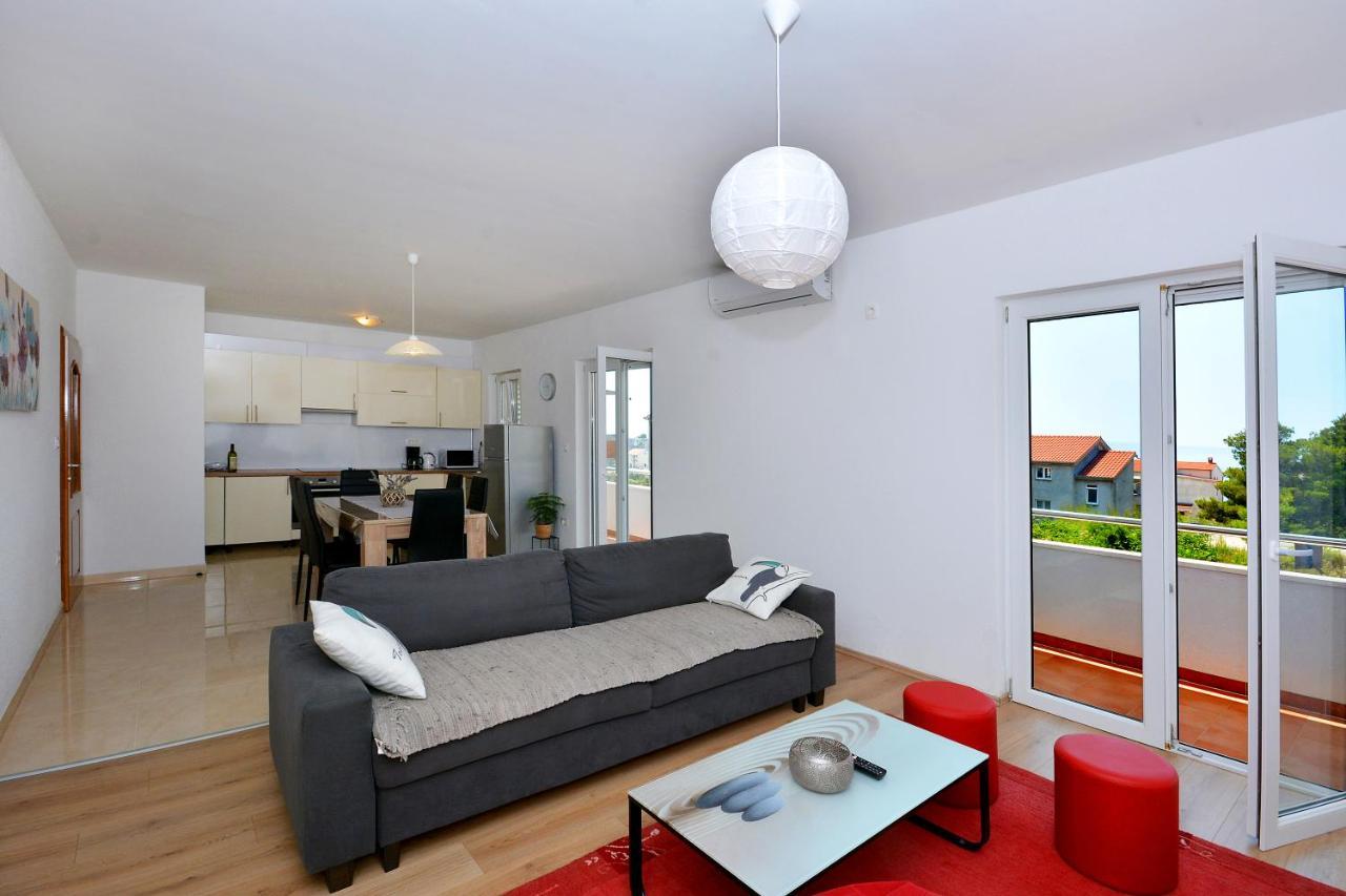 Apartment Wild Rose Подстрана Экстерьер фото