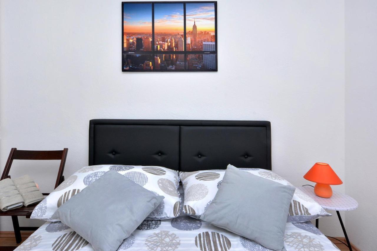 Apartment Wild Rose Подстрана Экстерьер фото