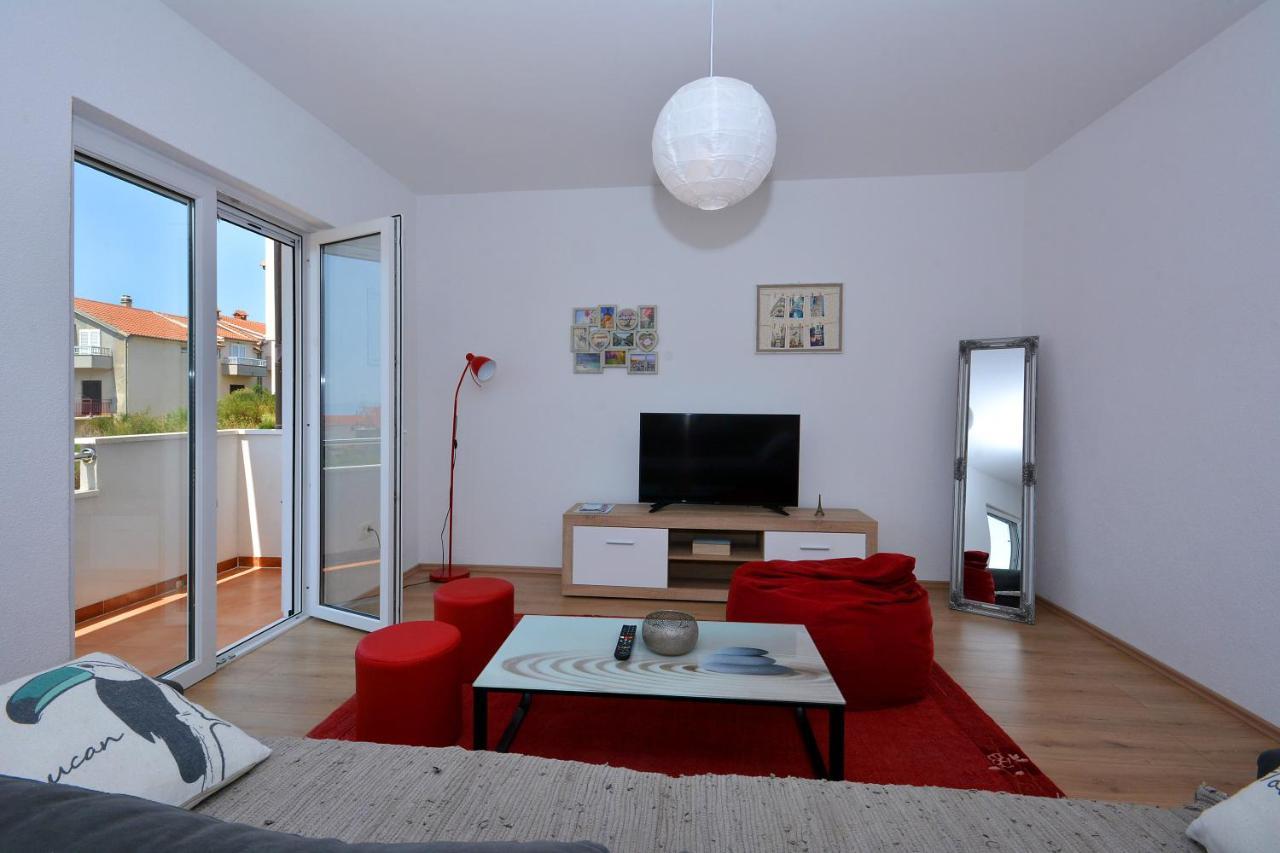 Apartment Wild Rose Подстрана Экстерьер фото